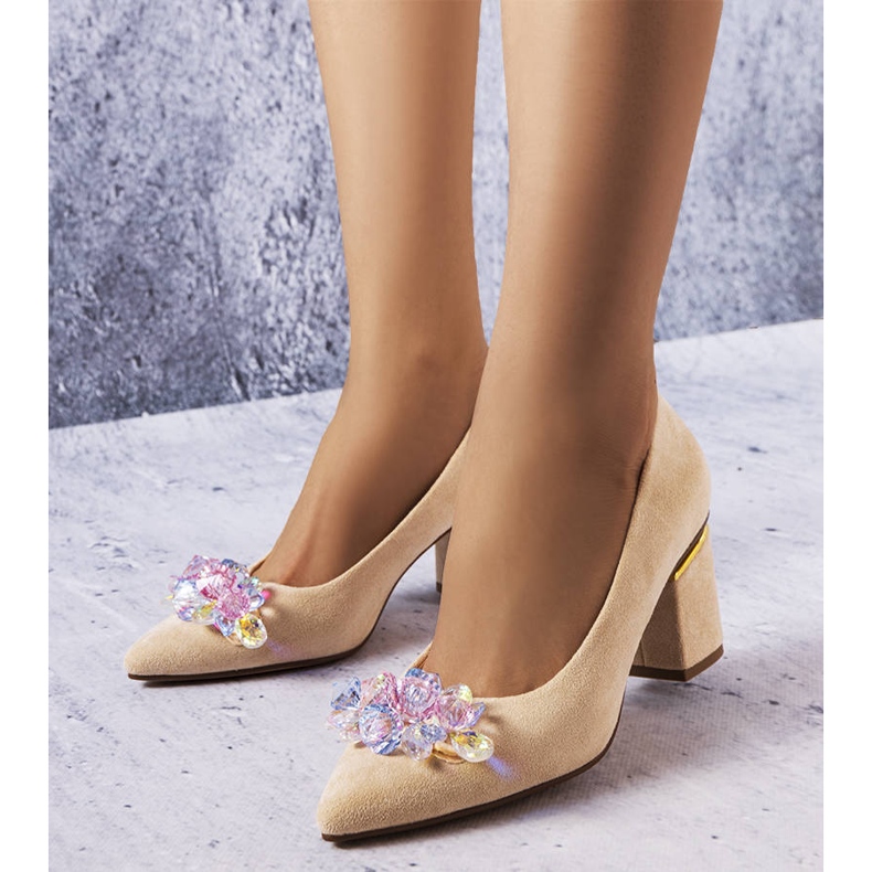BM Cammile beige pumps decorated with crystals 1