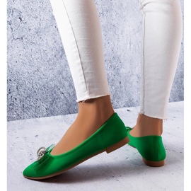 Green ballerinas with a bow and rhinestones from LaGarde 1