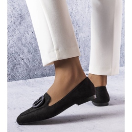 Black ballerinas with a square toe from Carrière 1