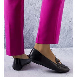 Black loafers from Sauvé 1