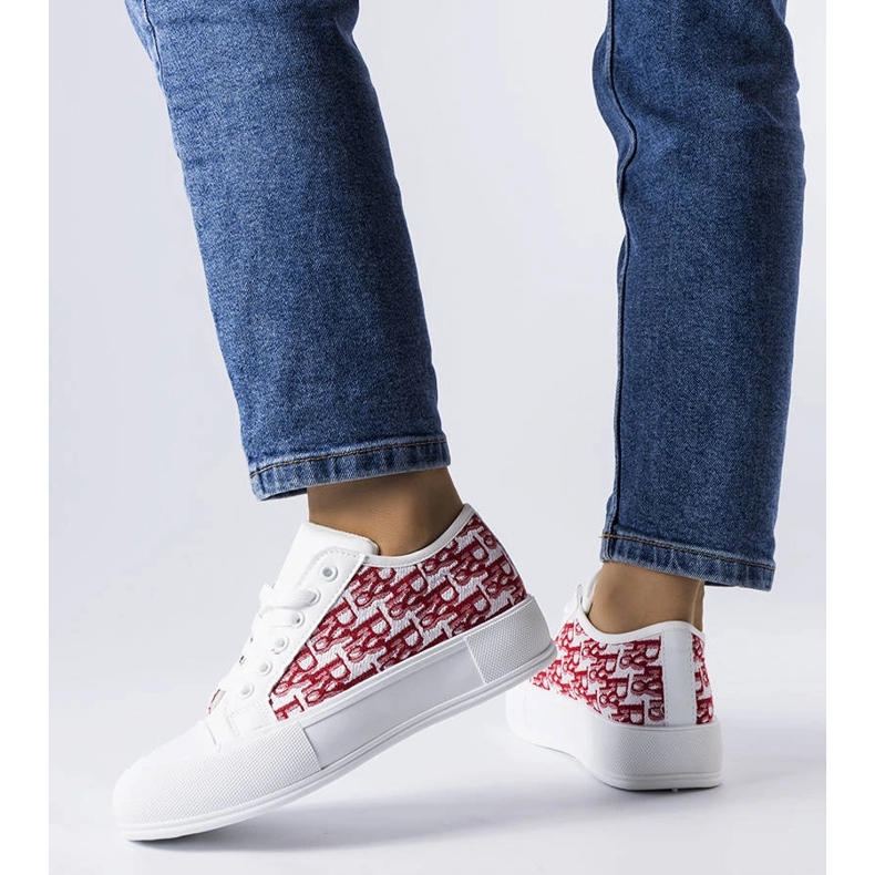 White sneakers with a red Marquis pattern 1