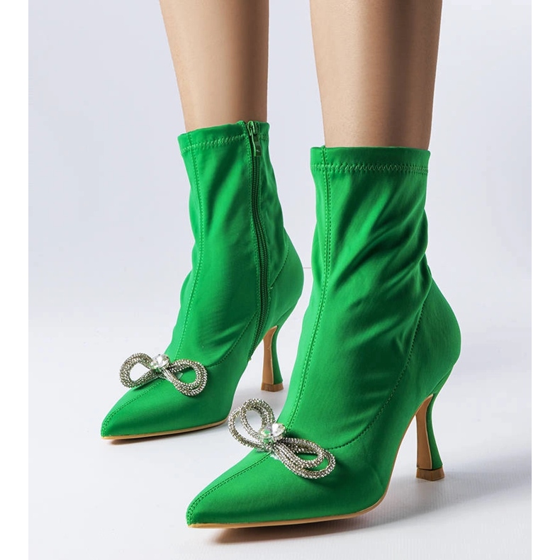 Green boots decorated with a zircon Mars bow 1