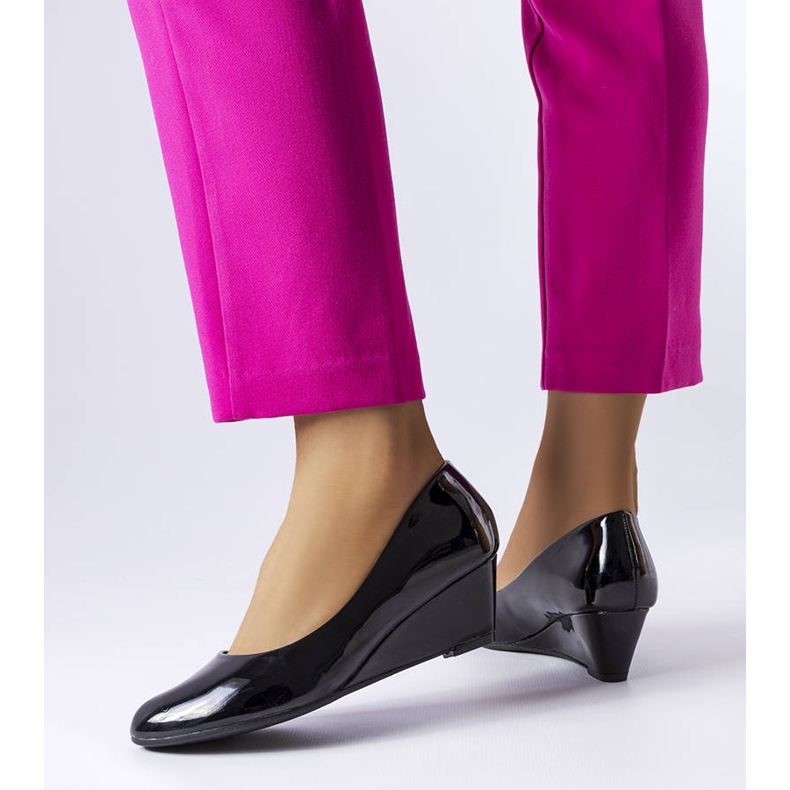 Patent wedge pumps from Casgra black 1