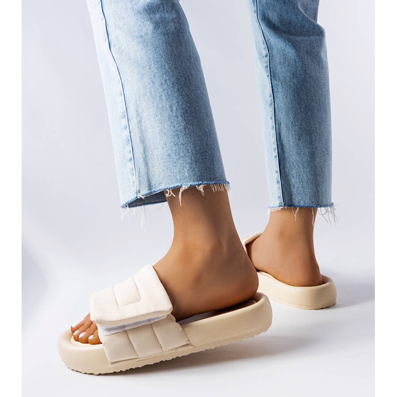 BM Beige slippers with velcro from Aleron 1
