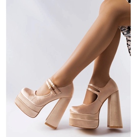 Beige high heel pumps from Gabriel 1