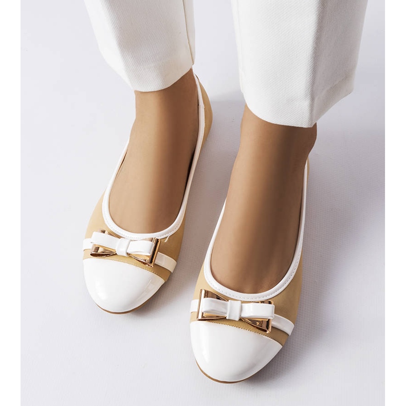White and beige ballerinas with a bow from Dufour 1