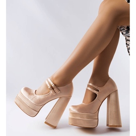 Light pink high heel pumps from Gabriel 1