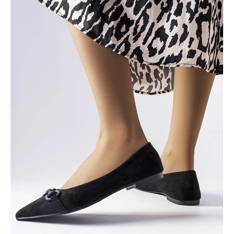 Black pointy toe flats from Aimé 1