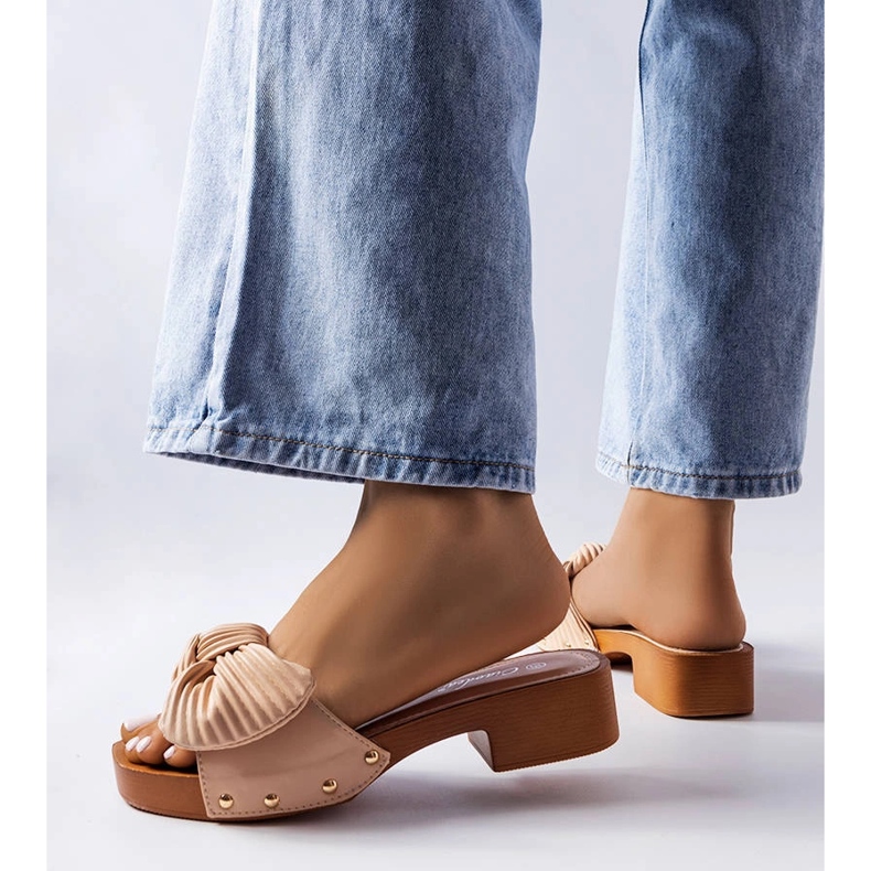 Beige low heel slides from Rochefort 1