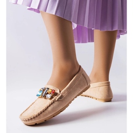 Beige loafers with a leather insole from Bertrand 1