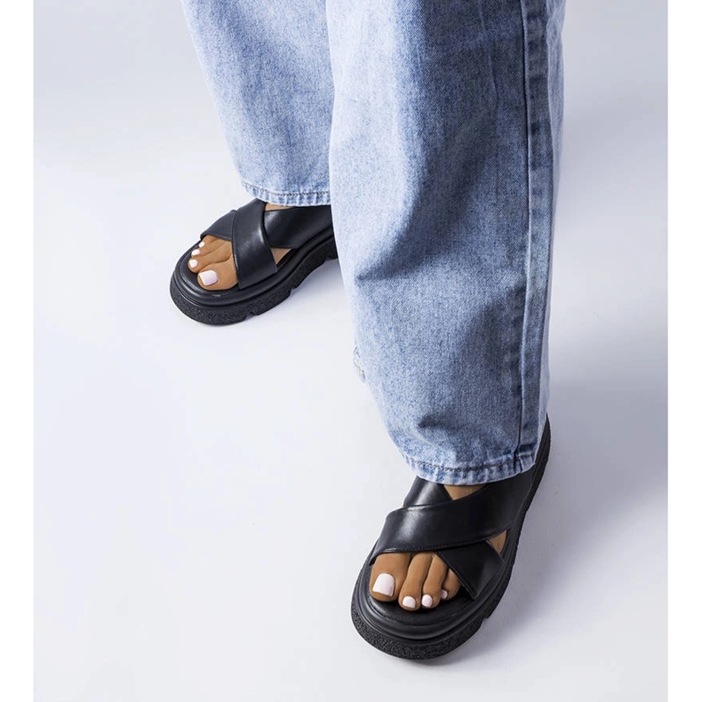 Black platform sandals from Oakway 1