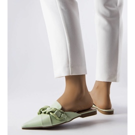 Green elegant slippers with a Patenaude chain 1 Green elegant slippers with a Patenaude chain 1