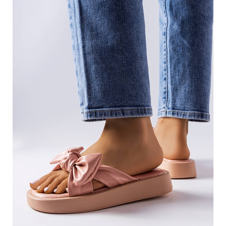 Pink platform sandals with a bow from Edvard 2