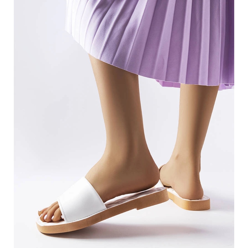 Chatigny white rubber slippers 1 Chatigny white rubber slippers 1