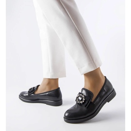 Black brogues with the Béland application 1