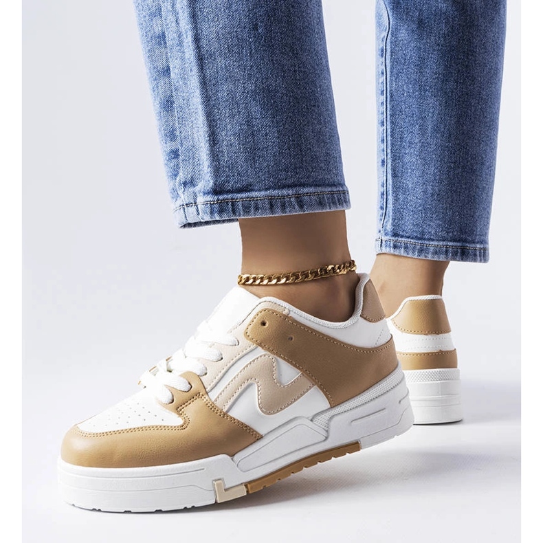 Brown boots with a thicker sole from Harter beige 1