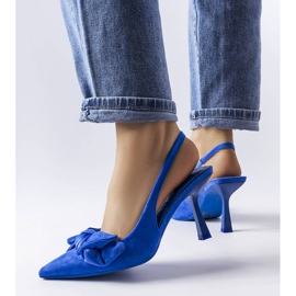 Blue pins with a bow from Olengo 1