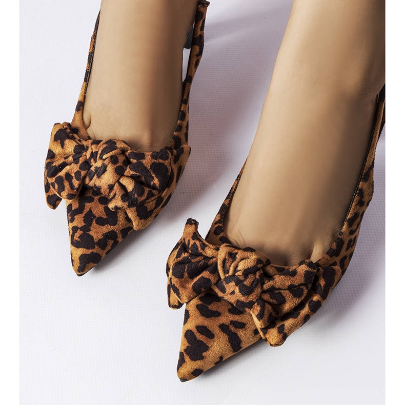 Leopard print heels with a bow from Olengo brown 1