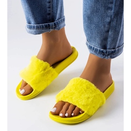 Yellow slippers with fur from Raffaele 1