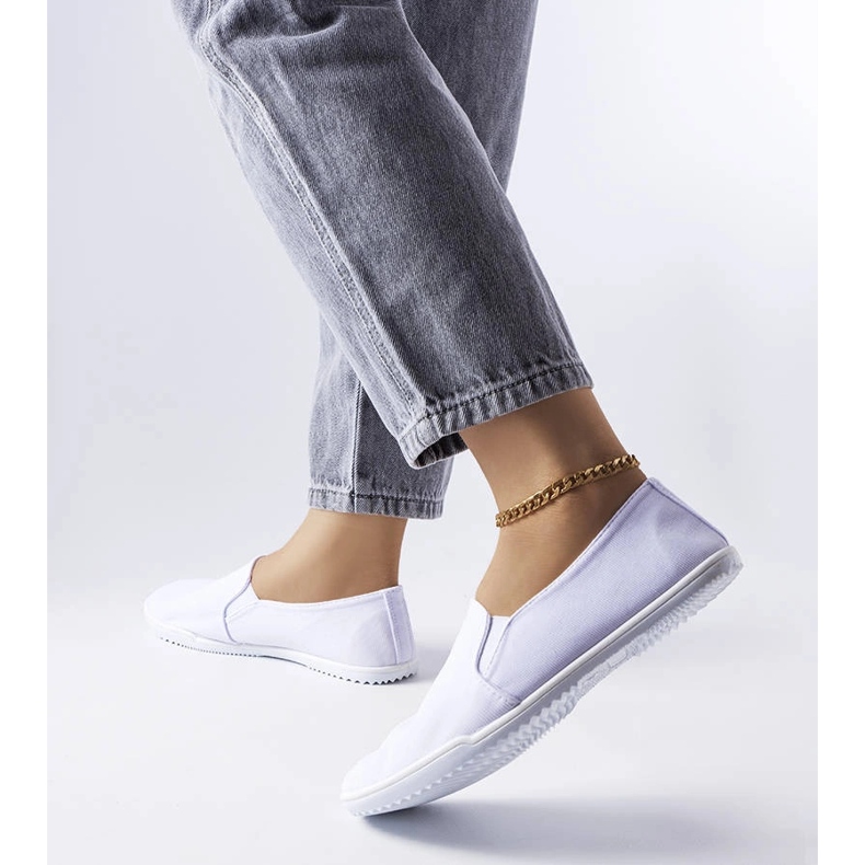 White elastic sneakers from Gaulin 1