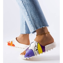 White slippers with a tread and prints 2