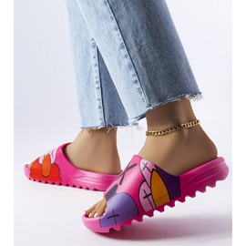 Dark pink flip flops with prints 2