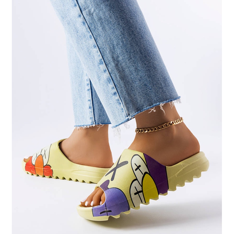 Green slippers with prints 2