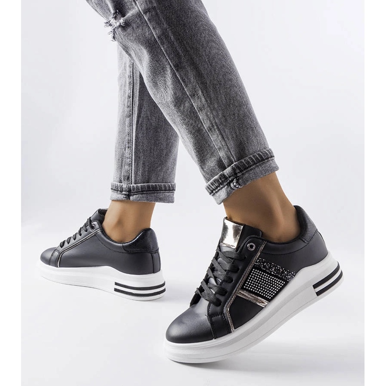 Black sneakers decorated with Xarles rhinestones 1 Black sneakers decorated with Xarles rhinestones 1