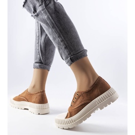 Brown sneakers from Walton 1