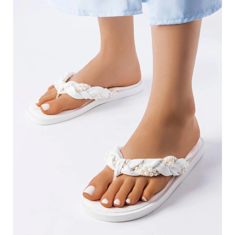 White flip-flops decorated with Conifer pearls 1