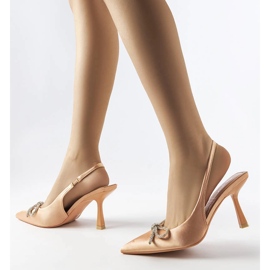 Beige heels with a Wildrose bow 1