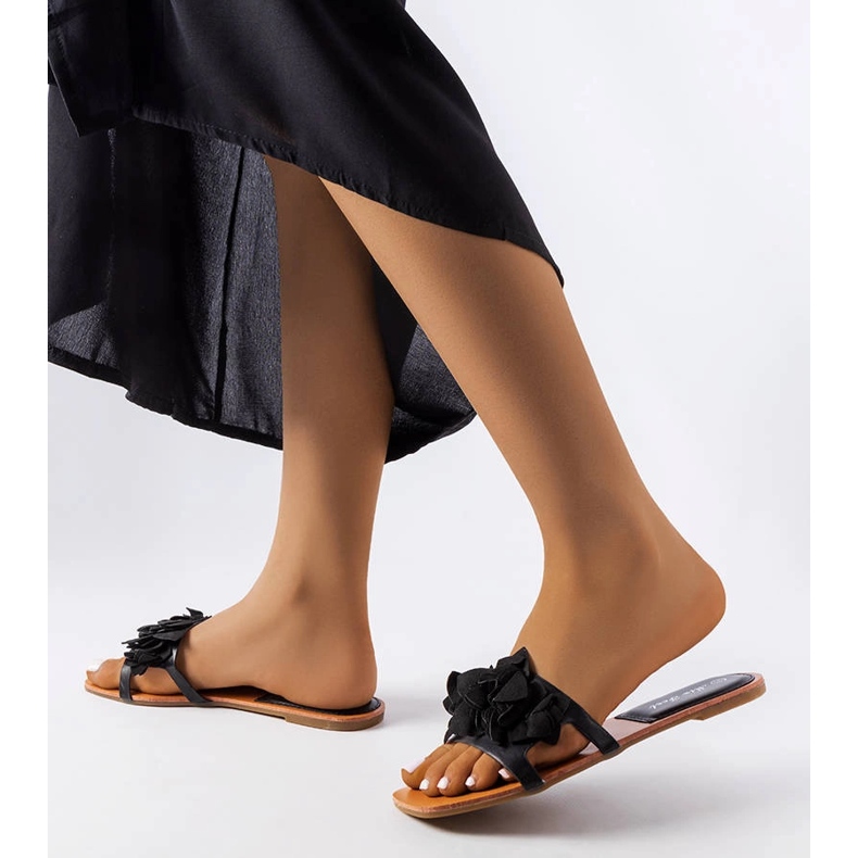 Black slides decorated with Flowers from Rapids 2