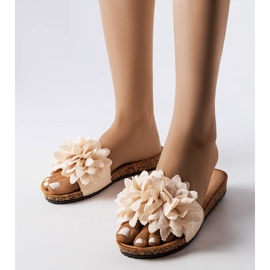 Beige slippers decorated with Farland flowers 1