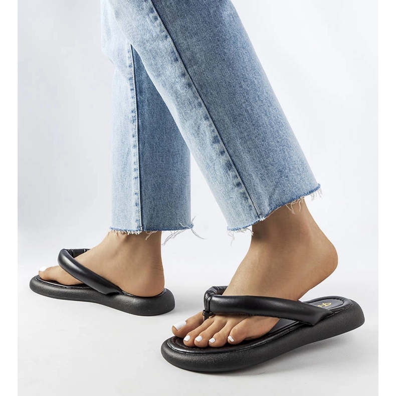 Smithfield black chunky flip-flops 2