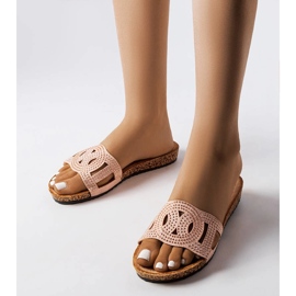 Pink slides decorated with Lagacé jets 1