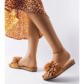 Brown slippers decorated with Farland flowers 2