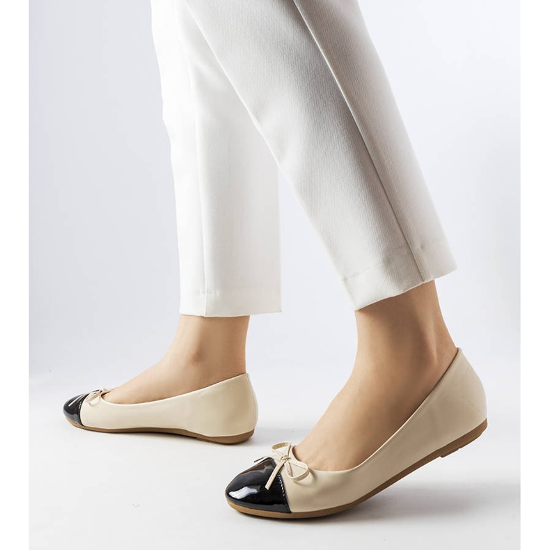 Beige patent toe ballerinas from Despins 1