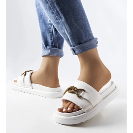 White platform sandals from Frédérique 2