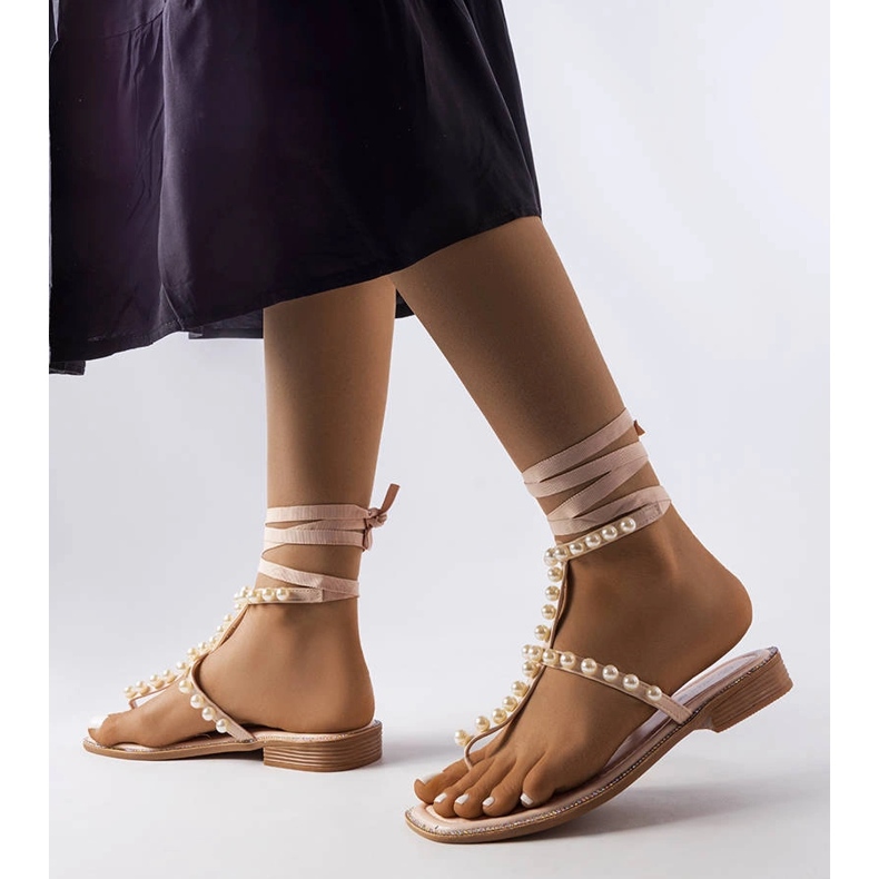 Beige sandals with Graystone pearls 1