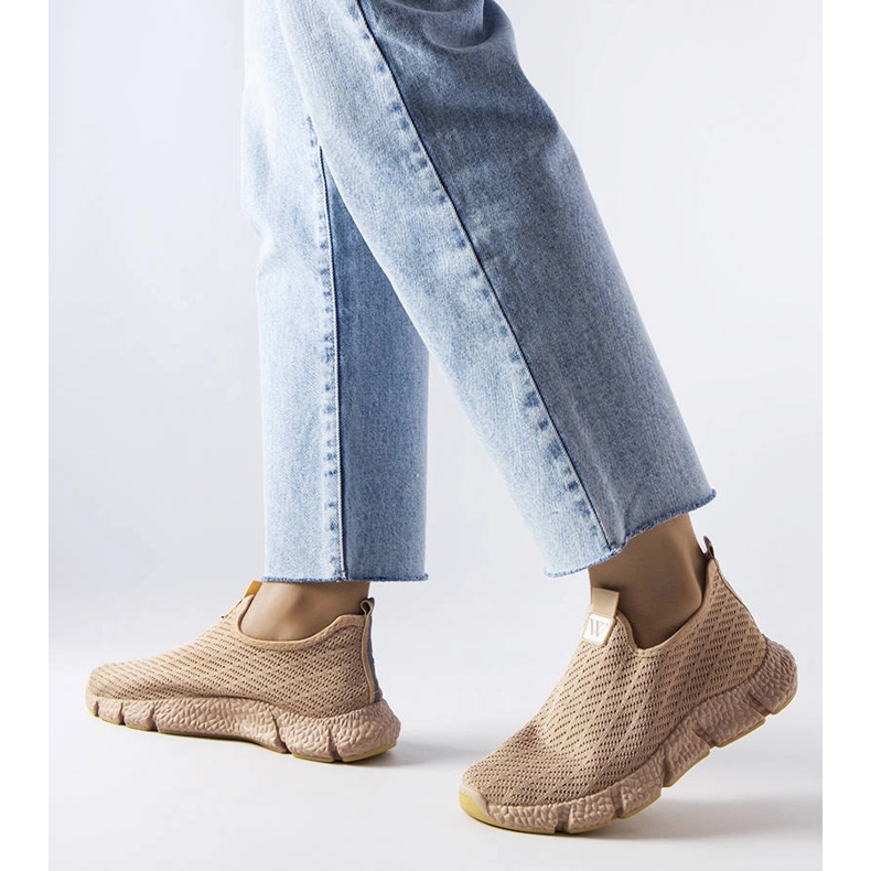 Beige slip-on sneakers from Yellville 1