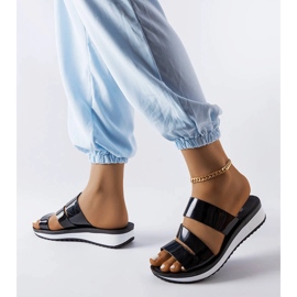 Inna Black lacquered slides from Tilde 1