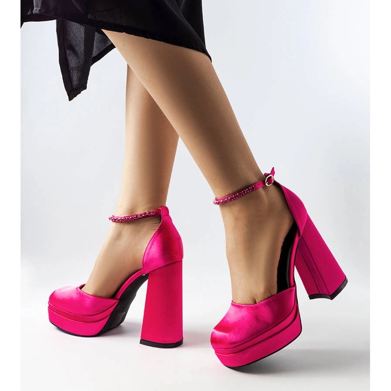 Pink high heel pumps from Elida 1