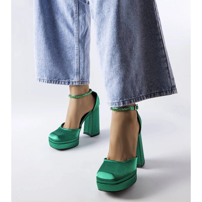 Green high heel pumps from Elida 1 Green high heel pumps from Elida 1