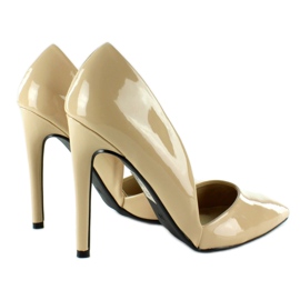 Lacquered pumps with indentations EE05 Beige brown multicolored 2