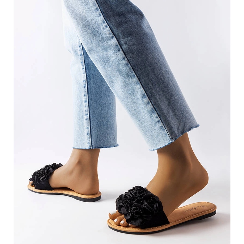 Black slippers with flowers from Alfrida 2