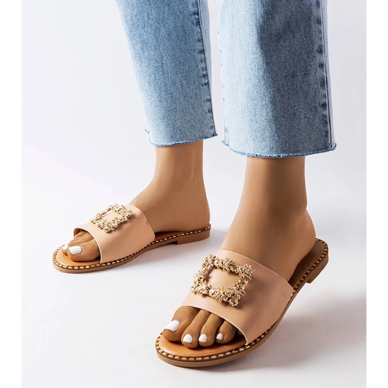 Beige sliders with decoration from Miriama 1