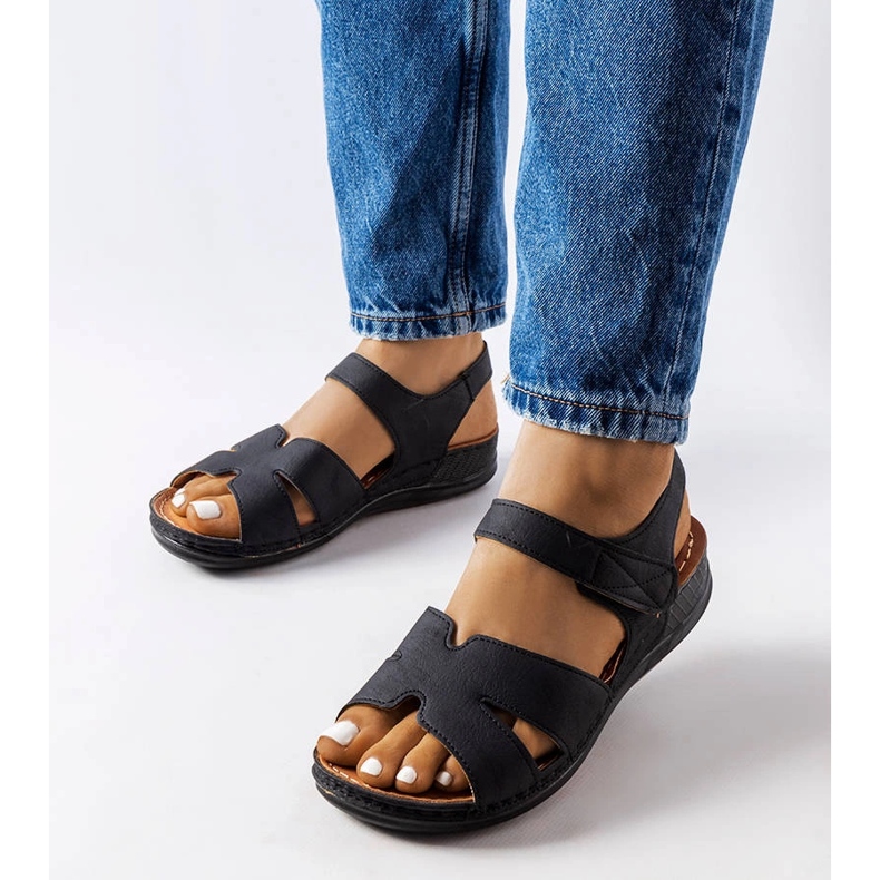 Black low wedge sandals from Nelly 1