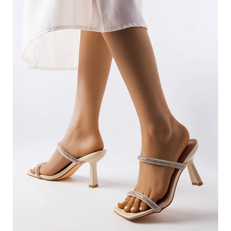 Beige heeled sandals from Evelina 2