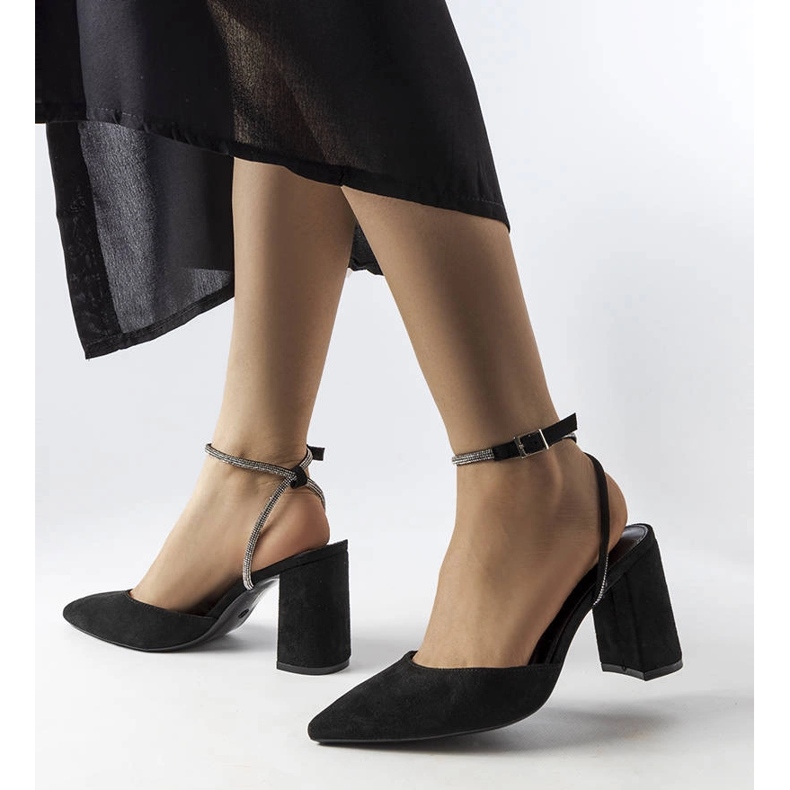 Black heel pumps from Stella 1