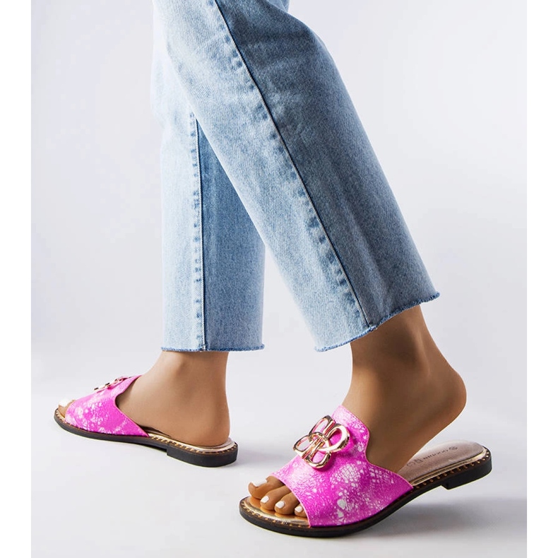 Inna Pink women's slippers with a Lea buckle 2